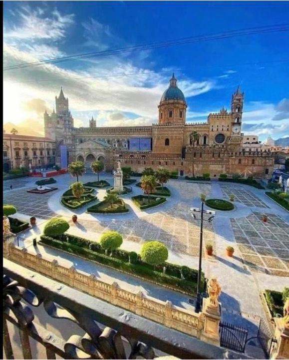 Apartamento Antico Vicolo Della Cattedrale Palermo Exterior foto