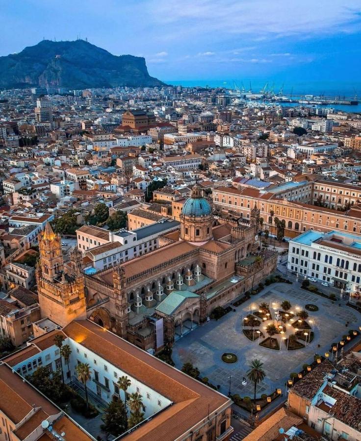 Apartamento Antico Vicolo Della Cattedrale Palermo Exterior foto